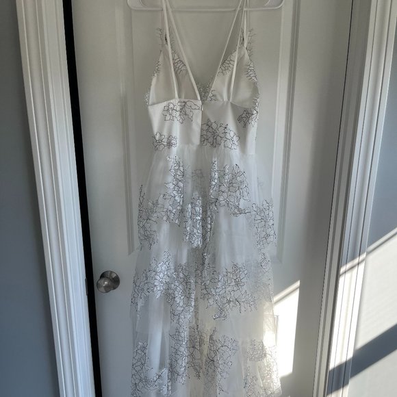 Prom Dress never worn - Picture 4 of 12